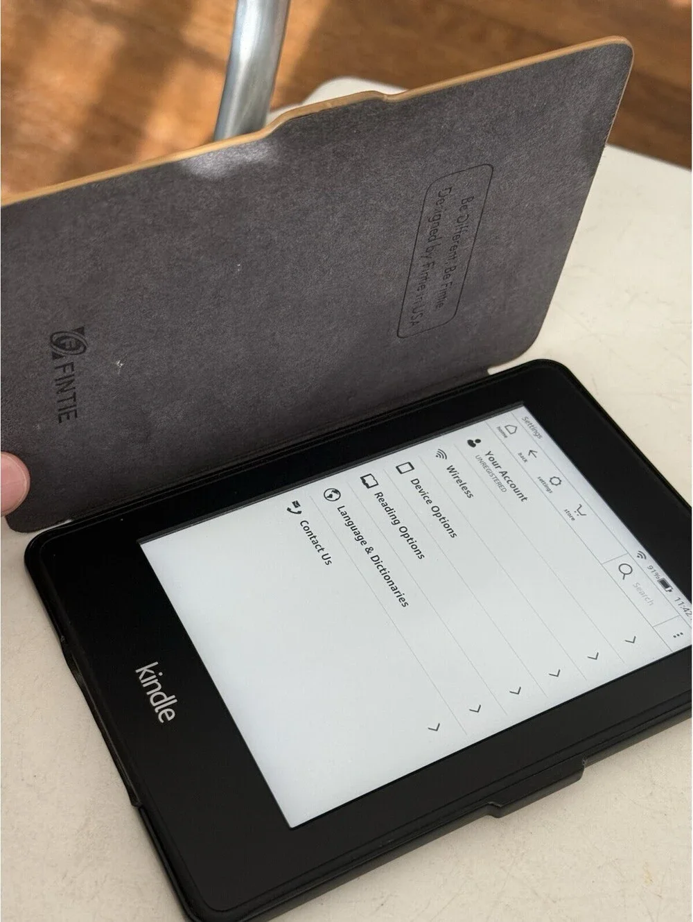 Amazon Kindle Paperwhite 4GB Wi-Fi E-Reader Tablet With Case , Works , Bundle